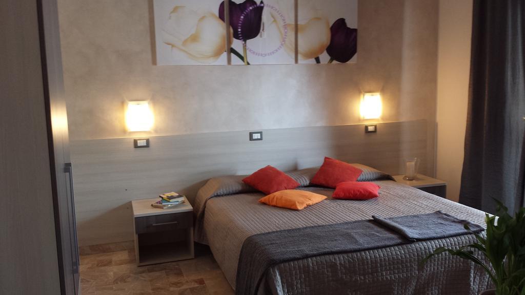 Double or Twin Room with Bathroom
